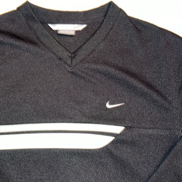 Nike Long Sleeve - Picture 4 of 5